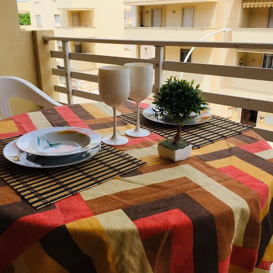 Holiday House ألغيرو